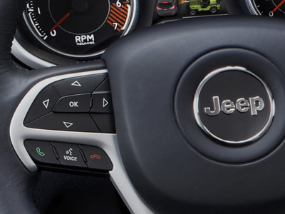 Steering Wheel Controls on the 2014 Jeep Cherokee